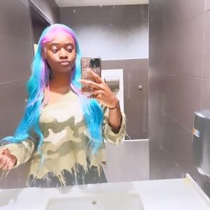 Meet your Posher, Layla